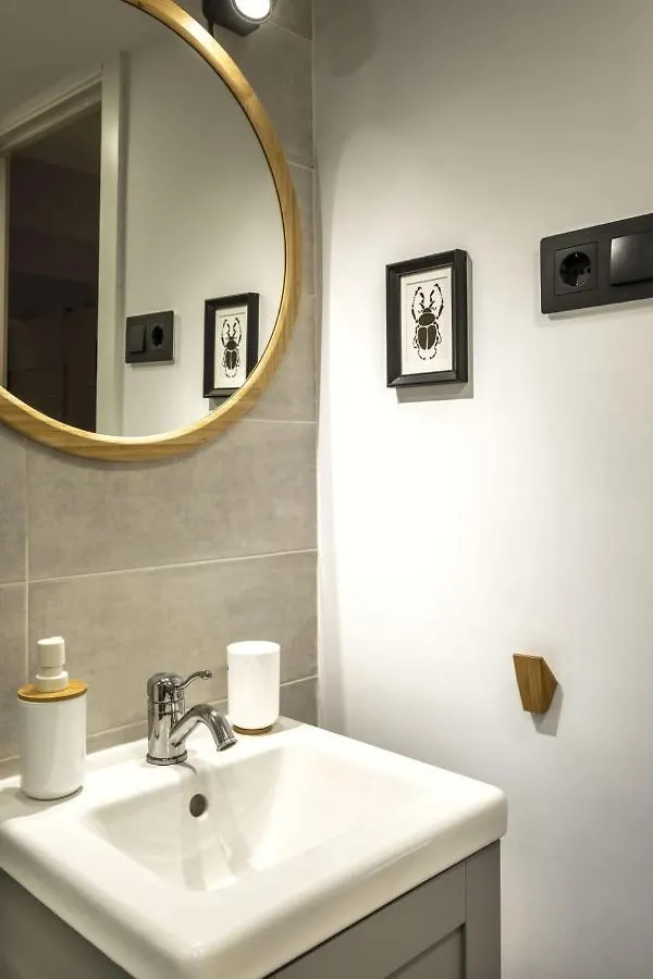 New Renovated Cozy Appartment Centric Barcelona Apartment